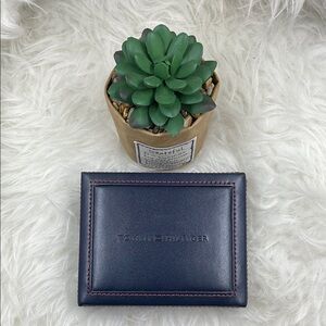 Tommy Hilfiger Leather Wallet